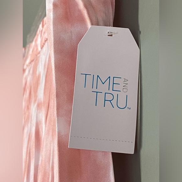 Brand New w/Tags!!  Time and True Satin-feel Pleated Pink and White Skirt XL - Picture 4 of 6